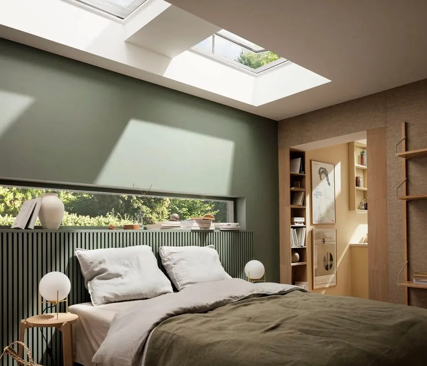VELUX CVU solar window: curved glass and remote control